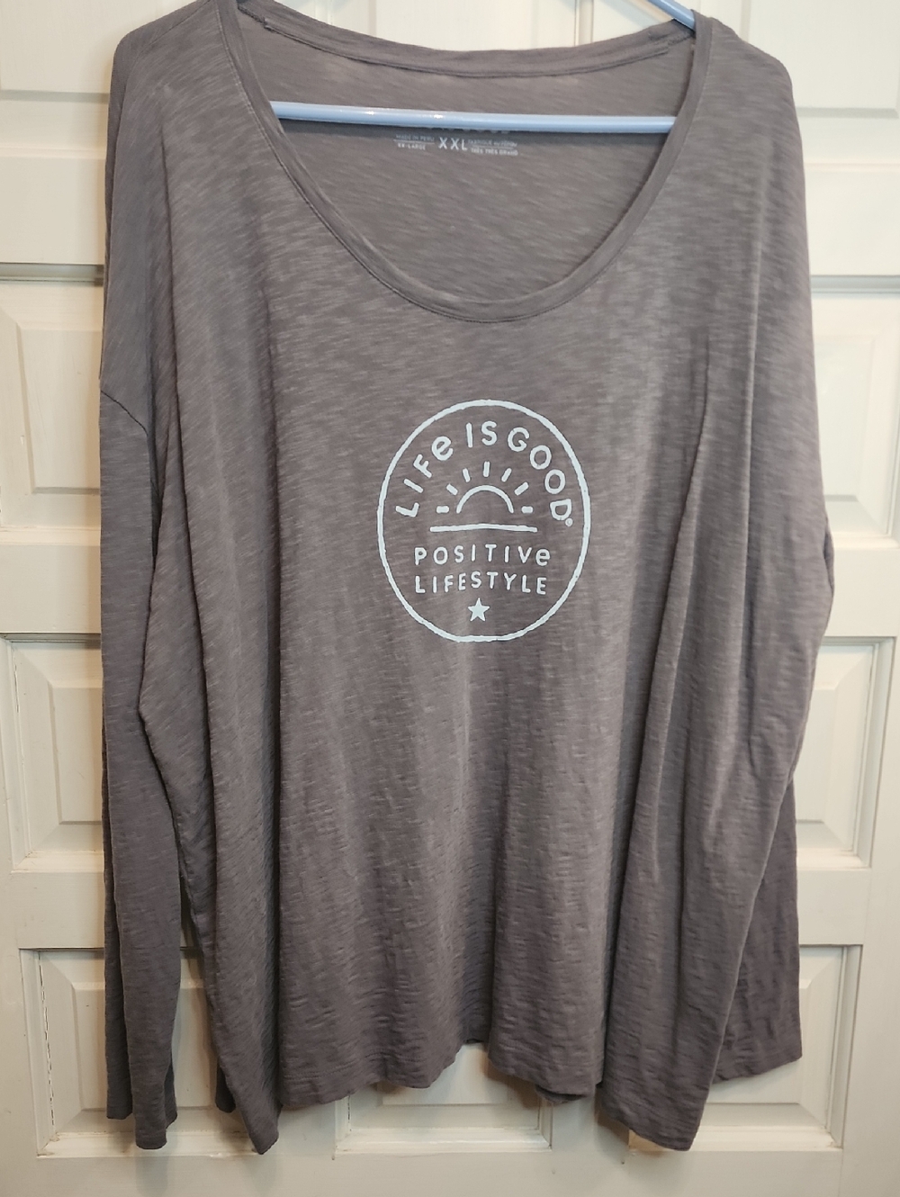 Life Is Good Women's Long Sleeve Tee Taupe Or Gray with Light Blue Graphic